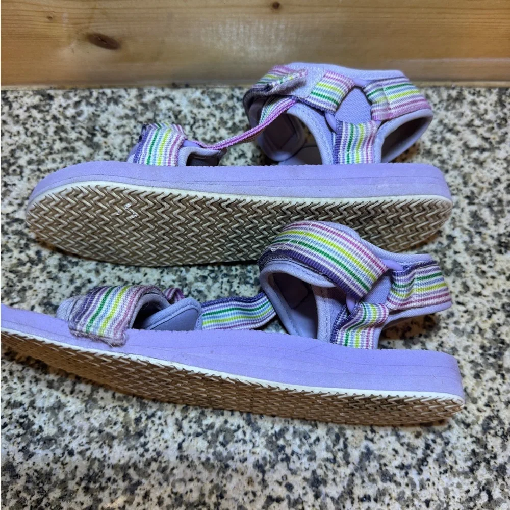 Youth Girls‎ Purple Rainbow Stripe Sport Sandals Hook and Loop Size 4